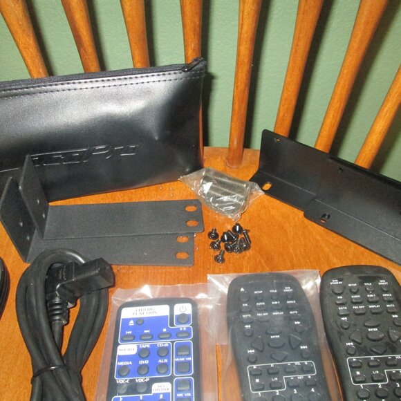 Rare HTF VocoPro Voco Pro Lot Remotes Brackets Cables Duet Twister CDG6000RV VGC - Picture 3 of 9